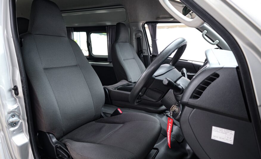Toyota Commuter 3.0 MT PF-รถบ้านมือสอง