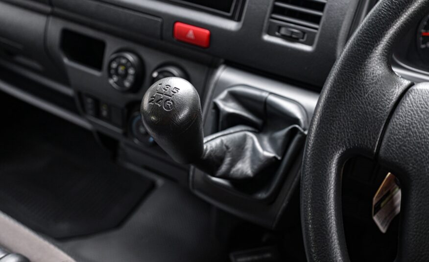 Toyota Commuter 3.0 MT PF-รถบ้านมือสอง