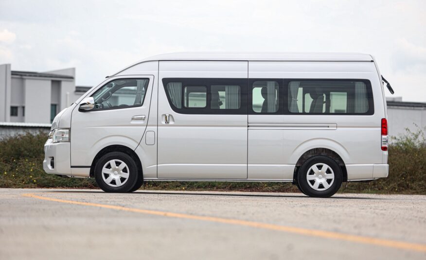 Toyota Commuter 3.0 MT PF-รถบ้านมือสอง