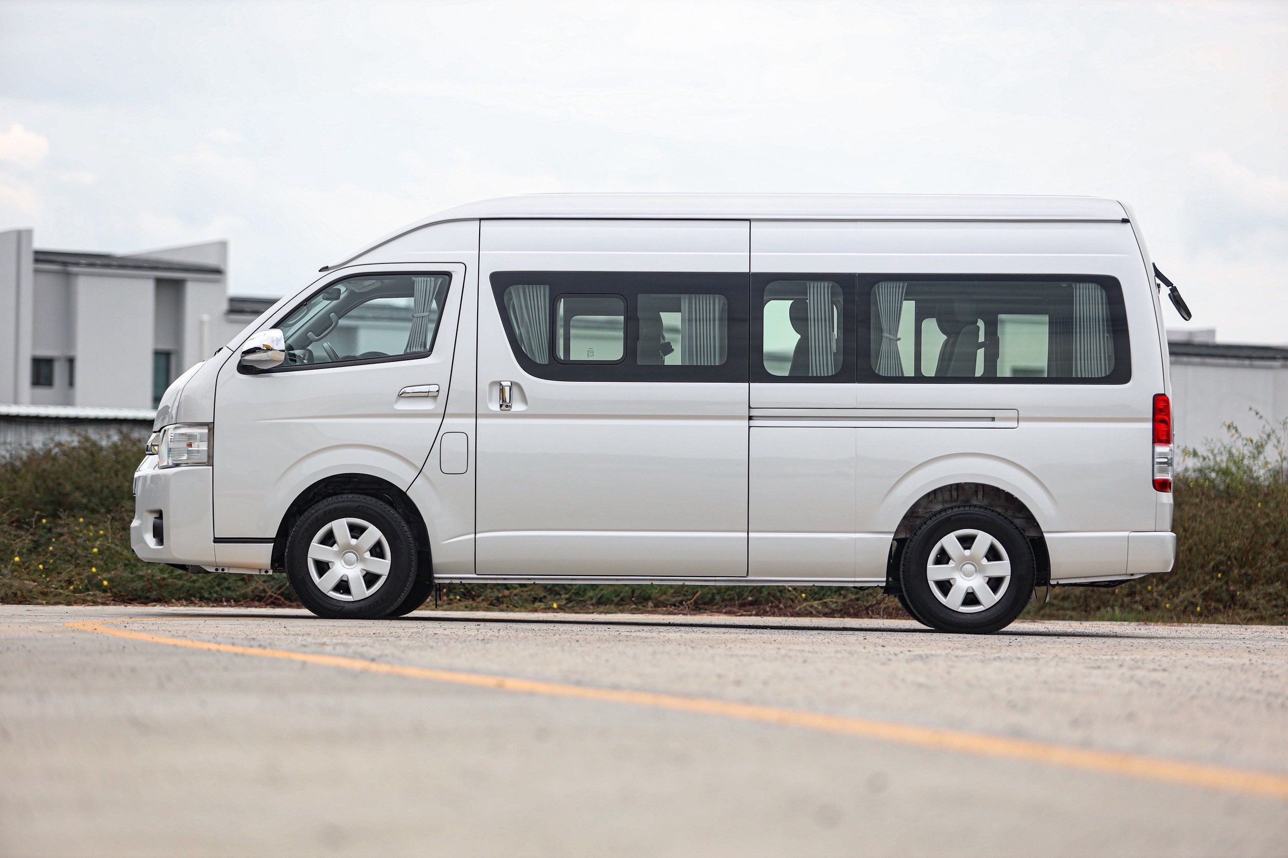 Toyota Commuter 3.0 MT PF-รถบ้านมือสอง
