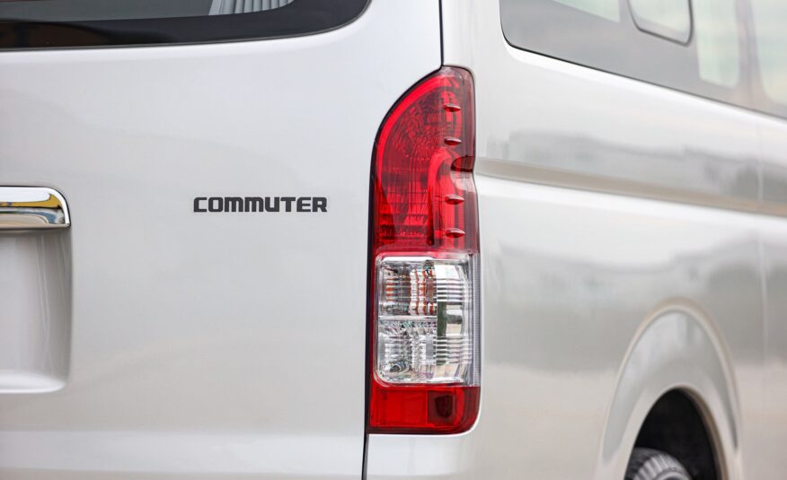 Toyota Commuter 3.0 MT PF-รถบ้านมือสอง