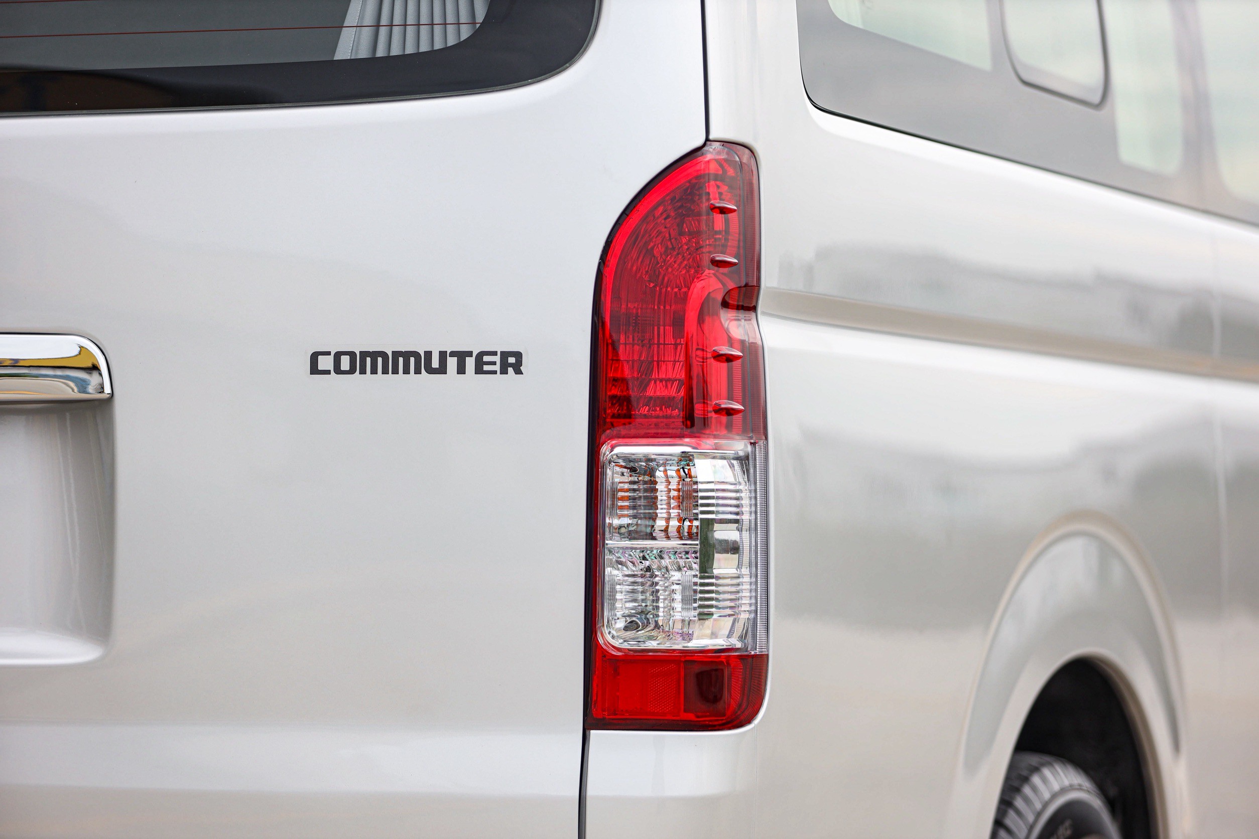 Toyota Commuter 3.0 MT PF-รถบ้านมือสอง