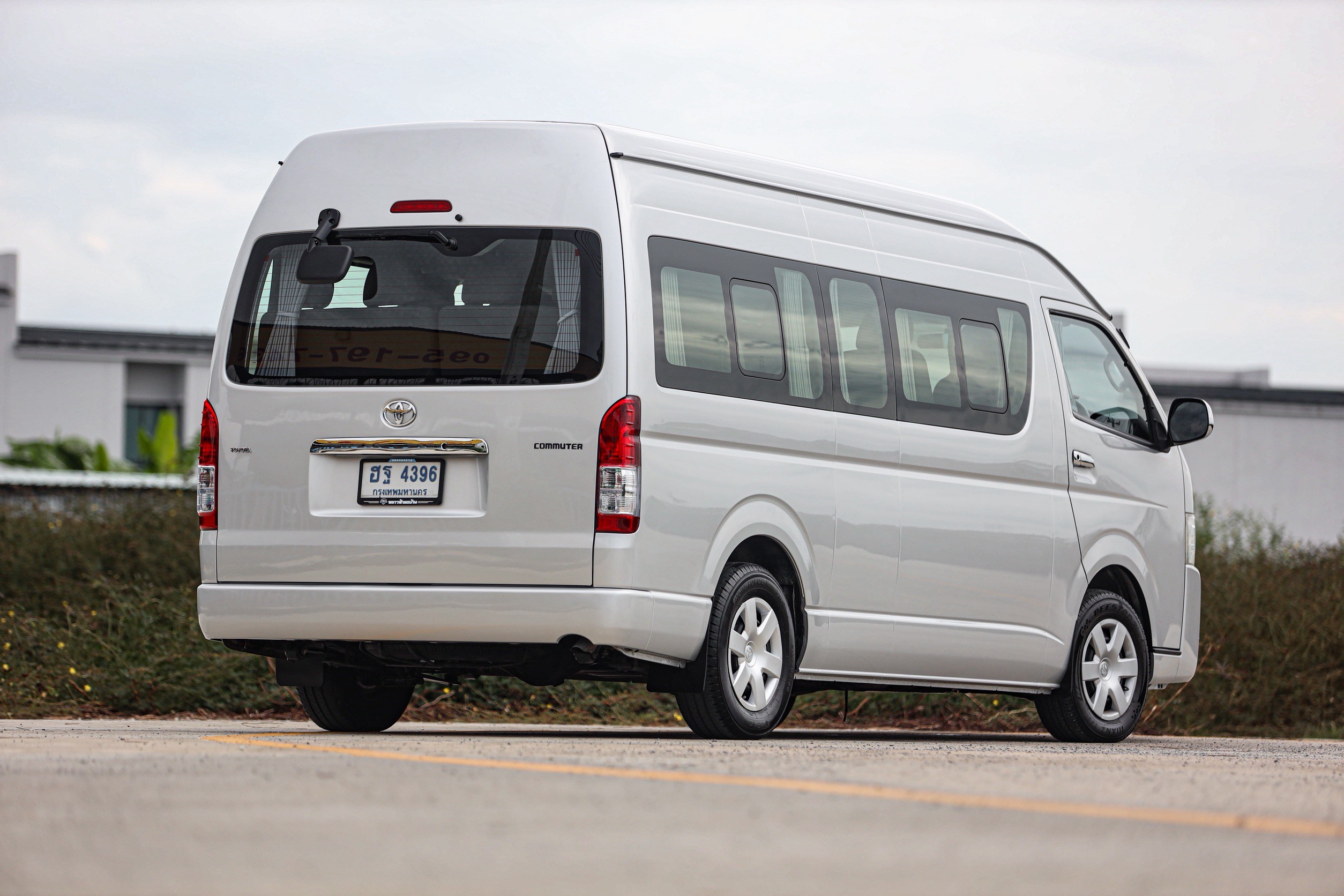 Toyota Commuter 3.0 MT PF-รถบ้านมือสอง