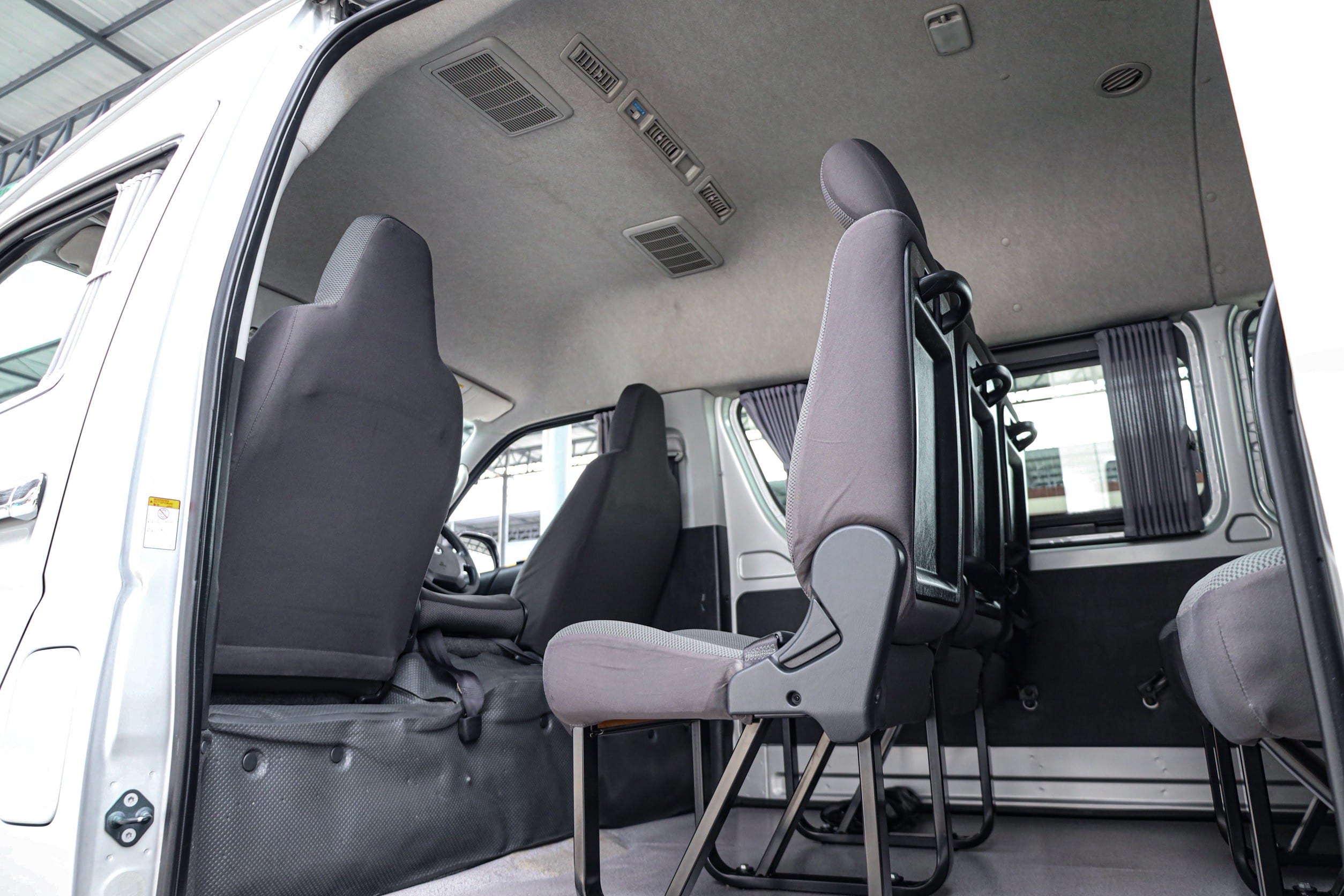 Toyota Commuter 3.0 MT PF-รถบ้านมือสอง