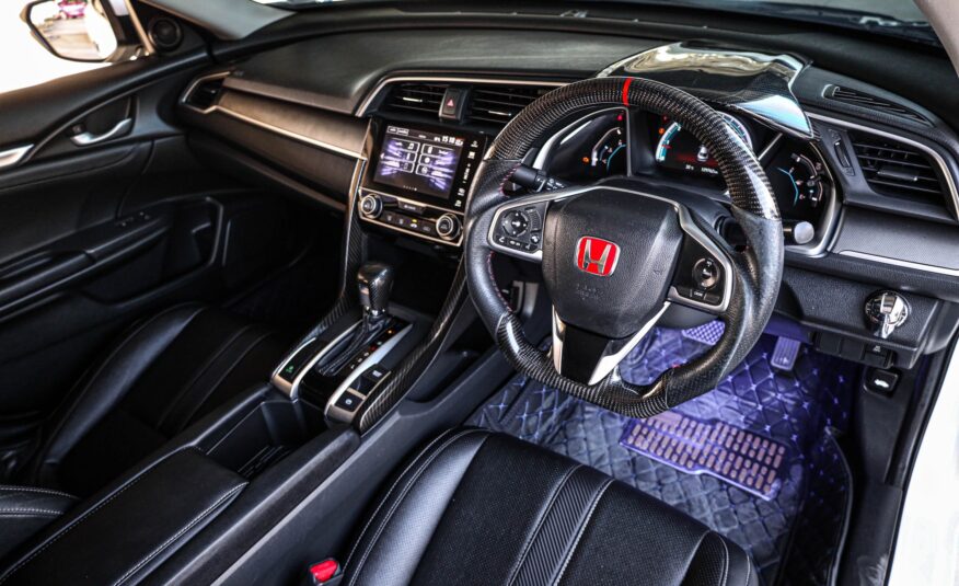 Honda Civic FC 1.8 EL PF-รถบ้านมือสอง