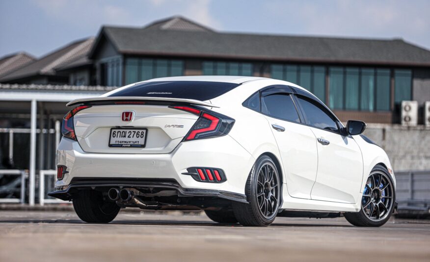 Honda Civic FC 1.8 EL PF-รถบ้านมือสอง