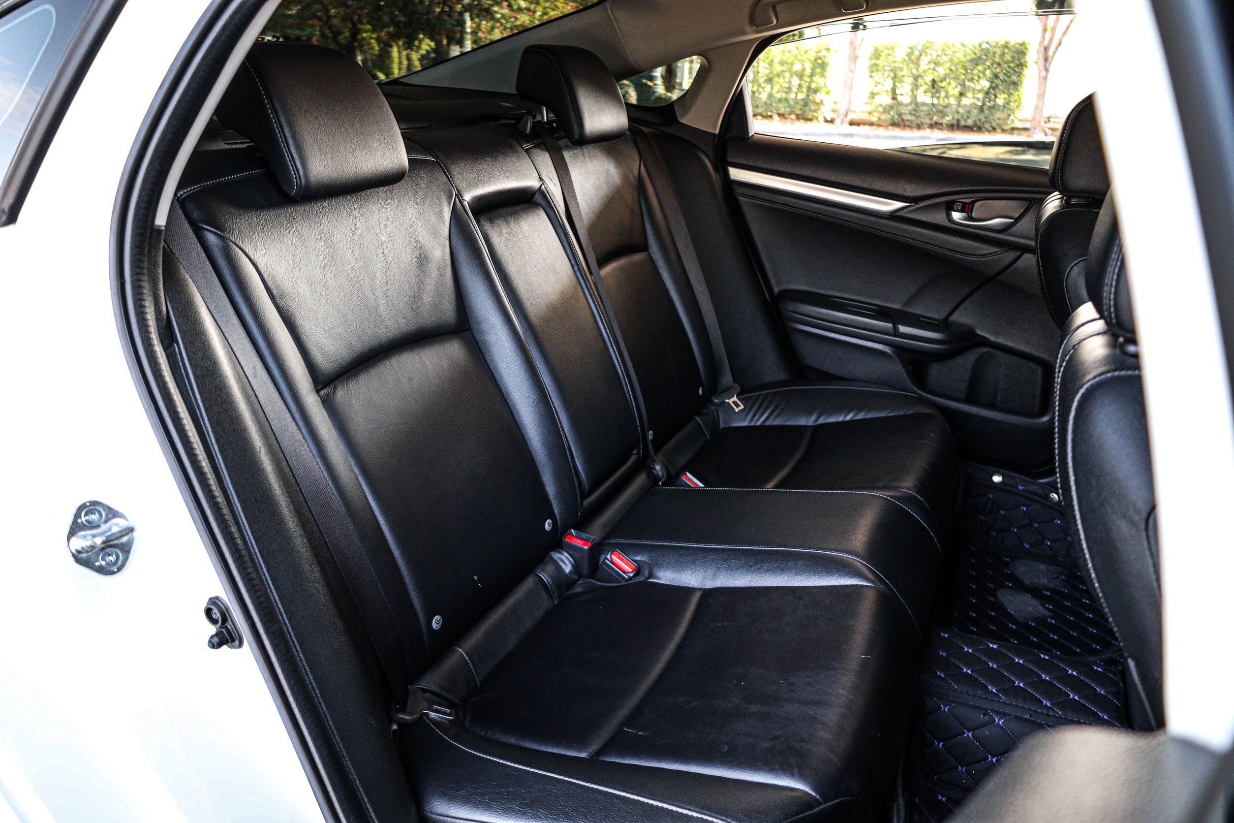 Honda Civic FC 1.8 EL PF-รถบ้านมือสอง
