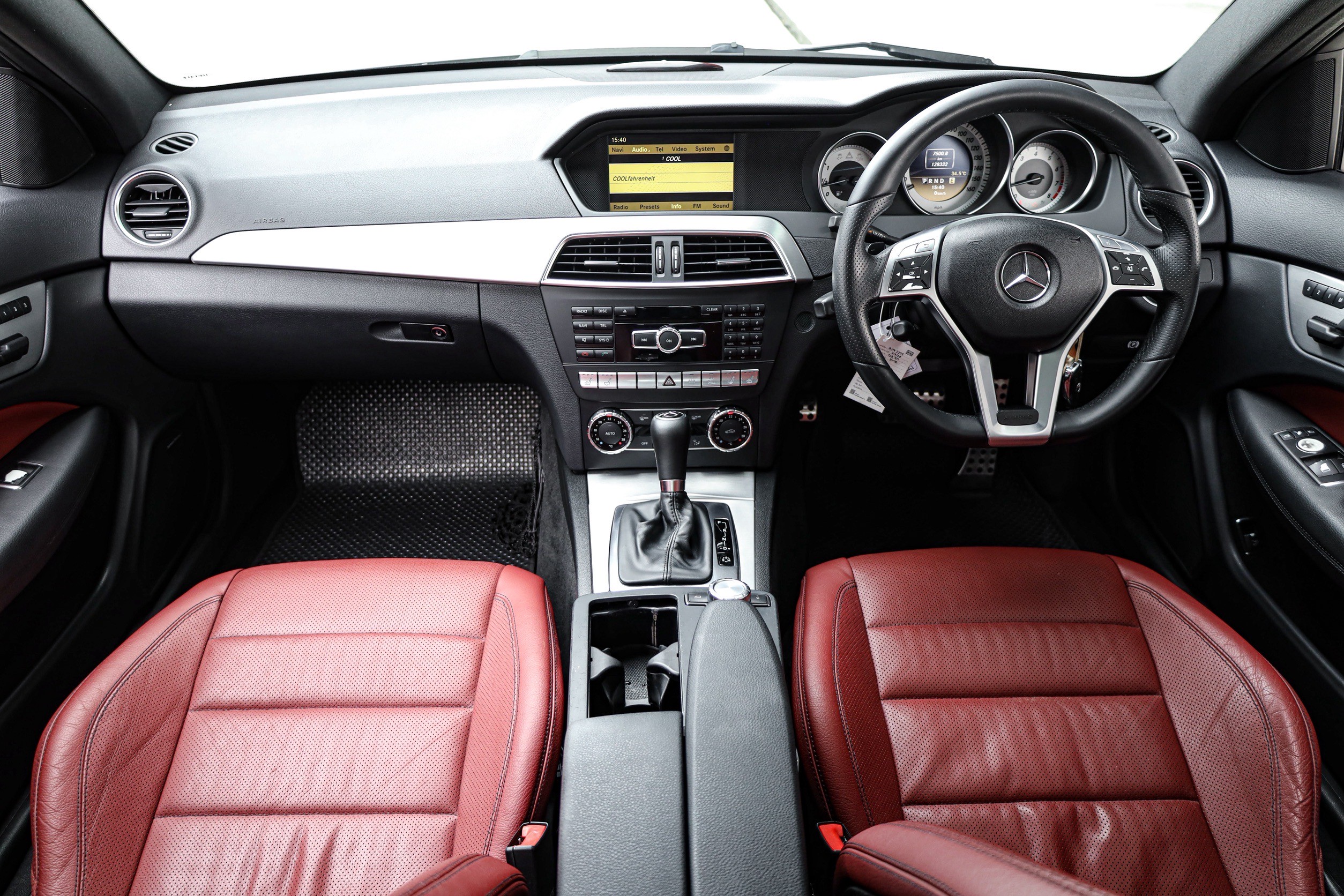 Mercedes Benz C250 Coupe PF-รถบ้านมือสอง