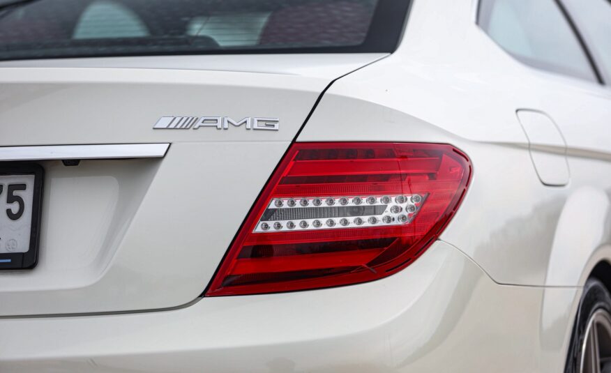 Mercedes Benz C250 Coupe PF-รถบ้านมือสอง