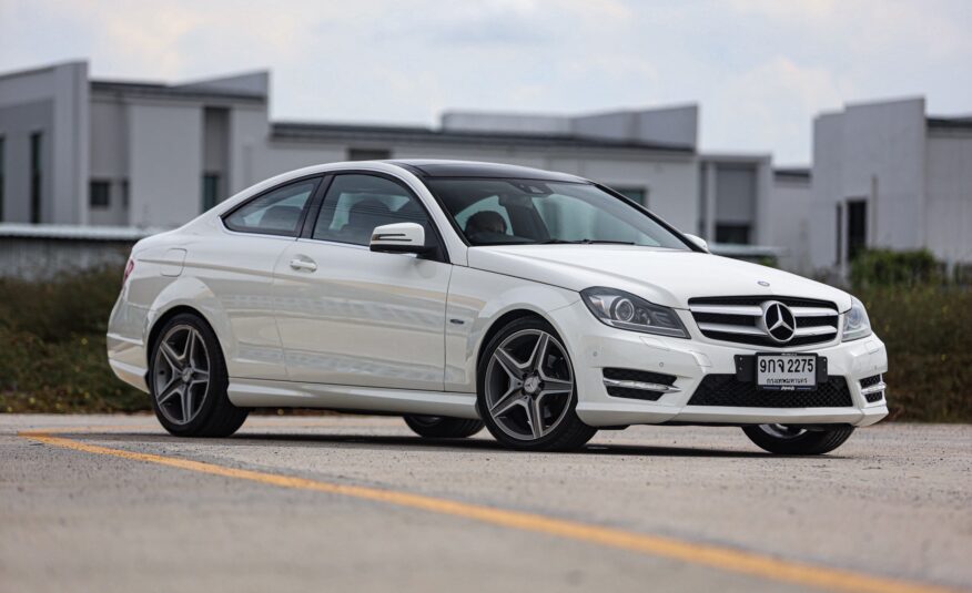 Mercedes Benz C250 Coupe PF-รถบ้านมือสอง