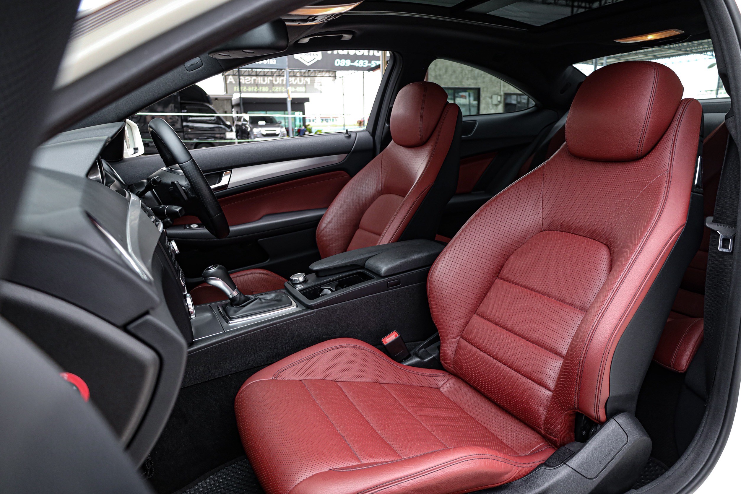 Mercedes Benz C250 Coupe PF-รถบ้านมือสอง