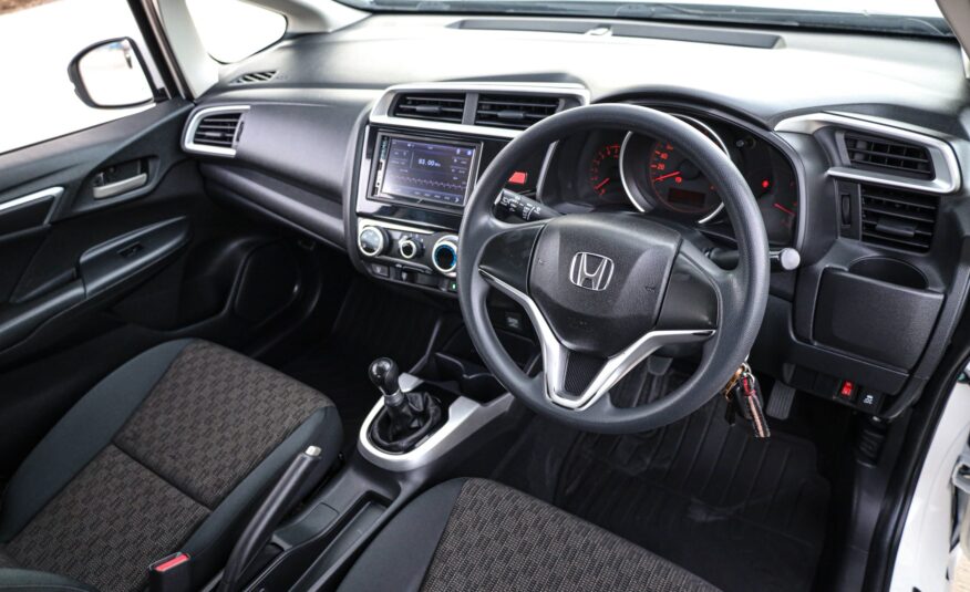 Honda Jazz GK S MT PF-รถบ้านมือสอง
