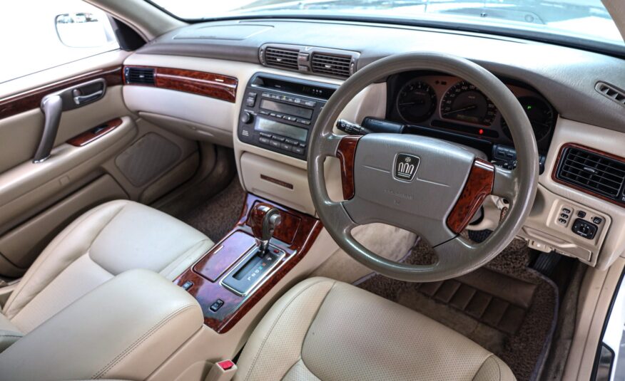 Toyota Crown Royal Saloon PF-รถบ้านมือสอง