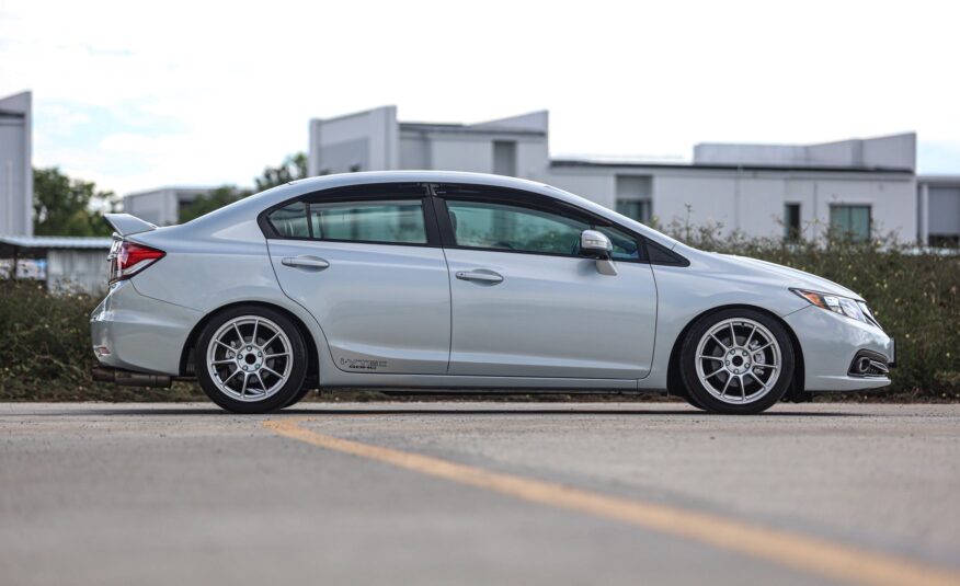 Honda Civic FB E Navi PF-รถบ้านมือสอง