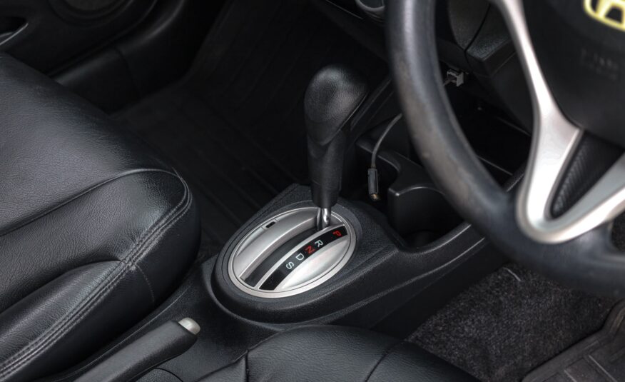 Honda Jazz Ge SV PF-รถบ้านมือสอง
