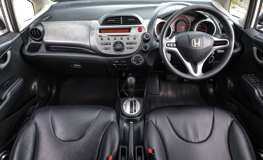 Honda Jazz Ge SV PF-รถบ้านมือสอง