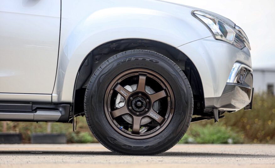 Isuzu Mu-x 1.9 Da Dvd PF-รถบ้านมือสอง