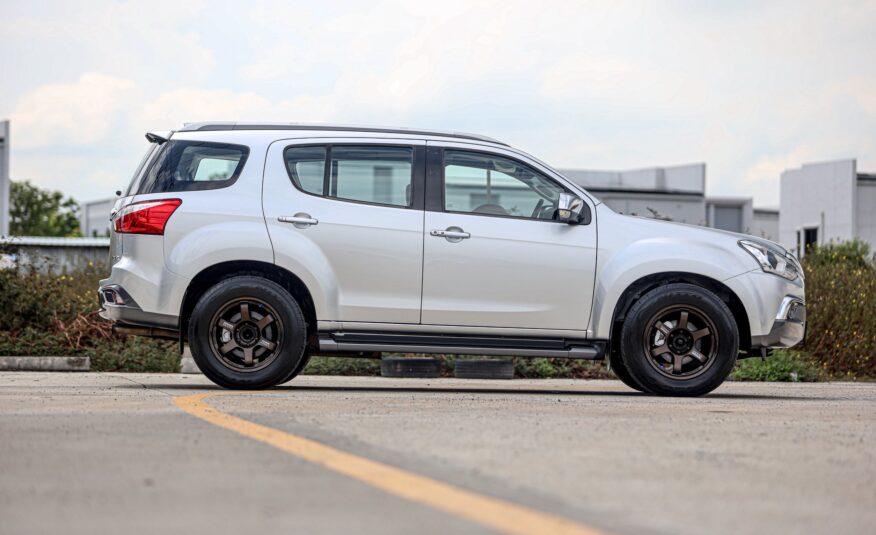 Isuzu Mu-x 1.9 Da Dvd PF-รถบ้านมือสอง