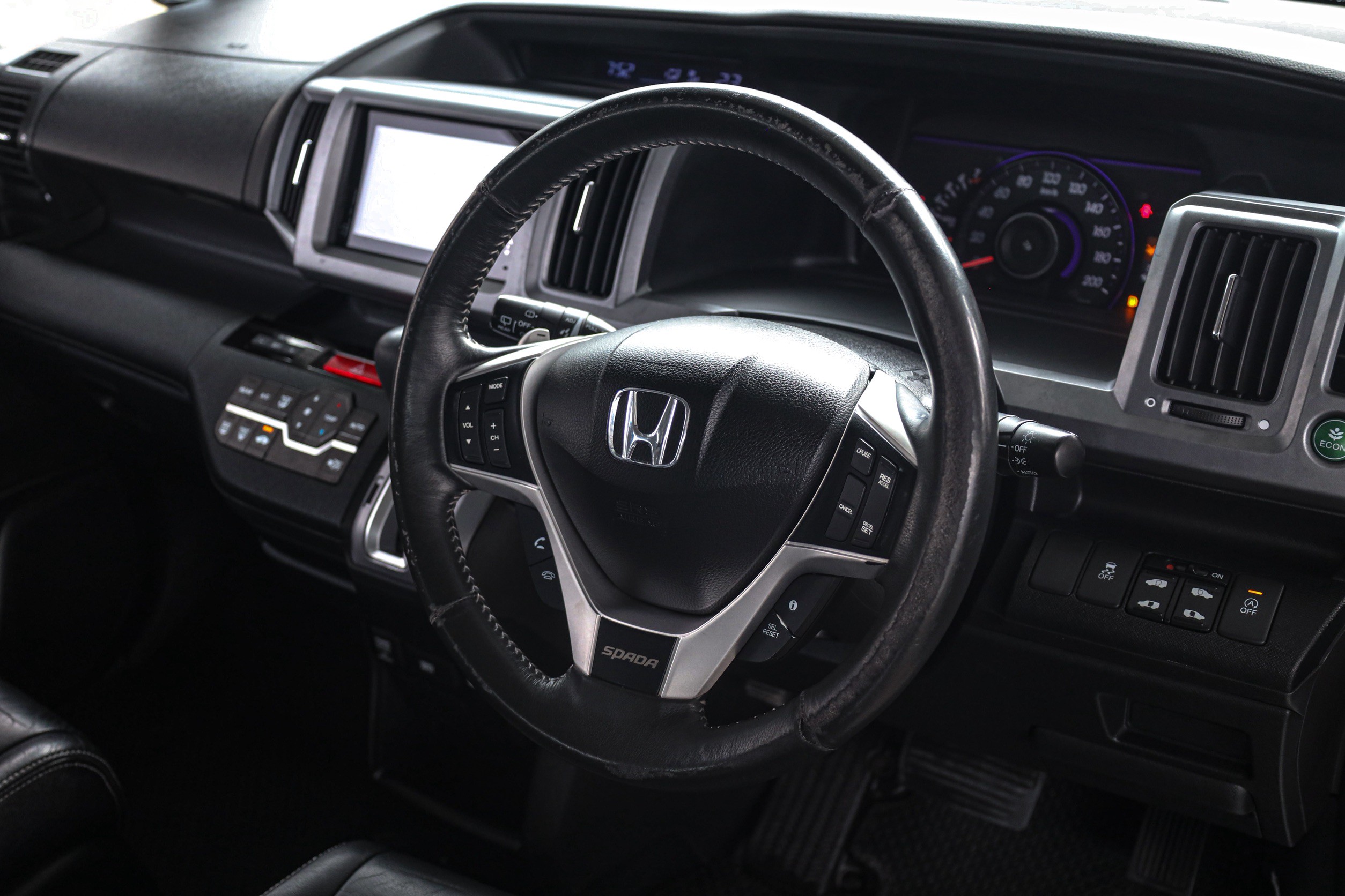 Honda Stepwagon Spada 2.0 EL PF-รถบ้านมือสอง