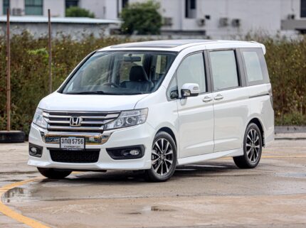 Honda Stepwagon Spada 2.0 EL PF-รถบ้านมือสอง