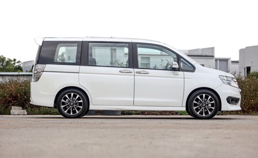 Honda Stepwagon Spada 2.0 EL PF-รถบ้านมือสอง