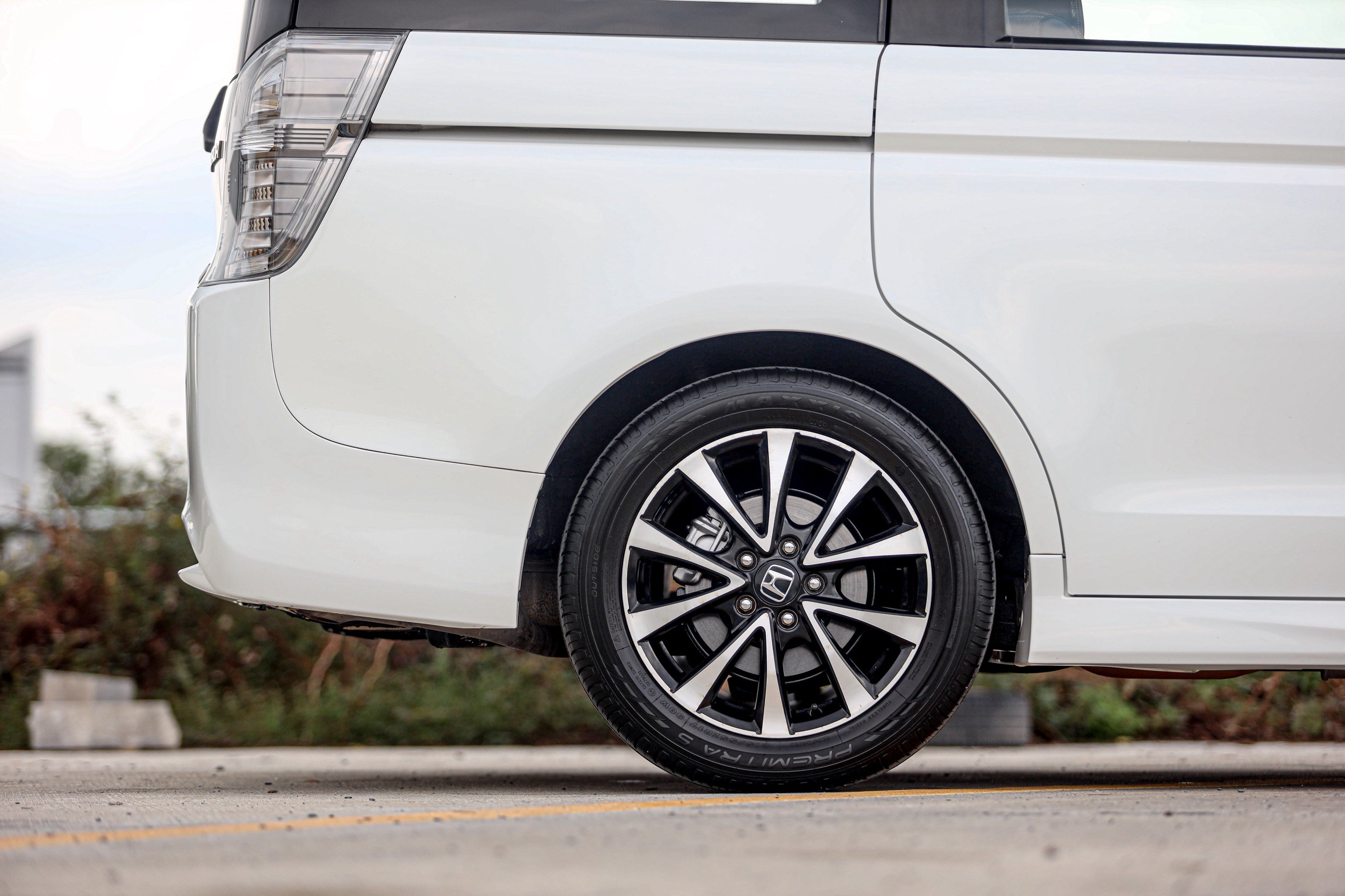 Honda Stepwagon Spada 2.0 EL PF-รถบ้านมือสอง