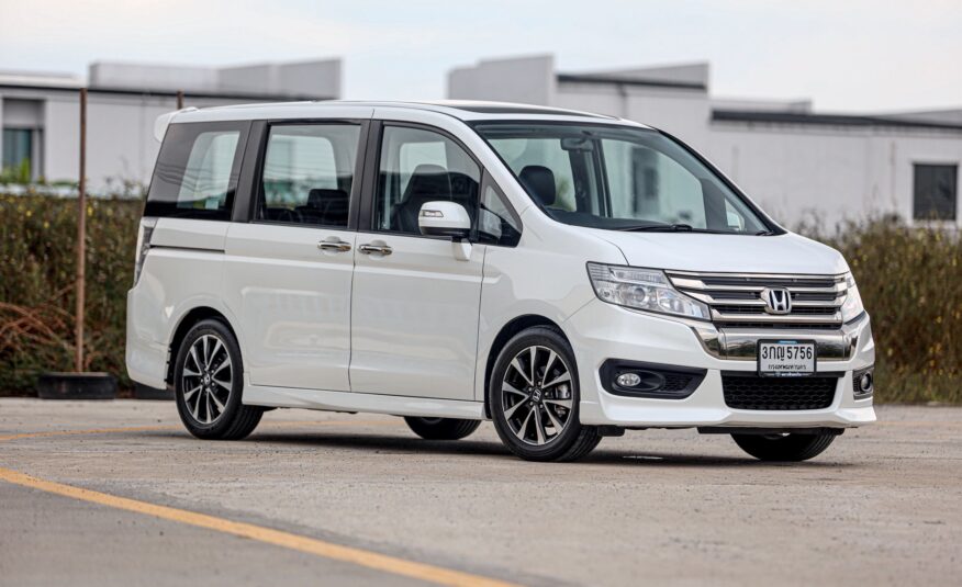 Honda Stepwagon Spada 2.0 EL PF-รถบ้านมือสอง