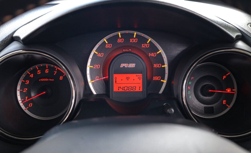 Honda Jazz Ge Japan PF-รถบ้านมือสอง