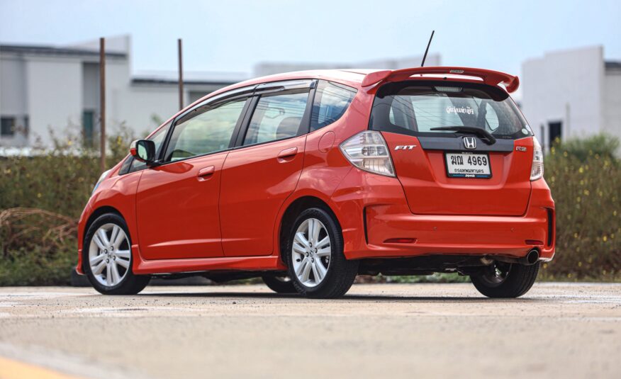 Honda Jazz Ge Japan PF-รถบ้านมือสอง