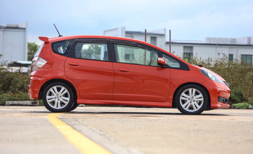 Honda Jazz Ge Japan PF-รถบ้านมือสอง