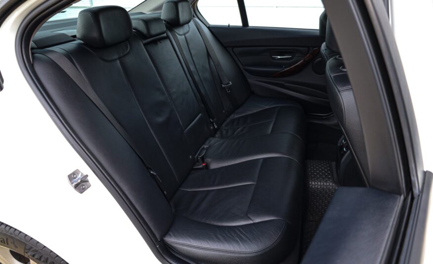 Bmw F30 320i Sport PF-รถบ้านมือสอง