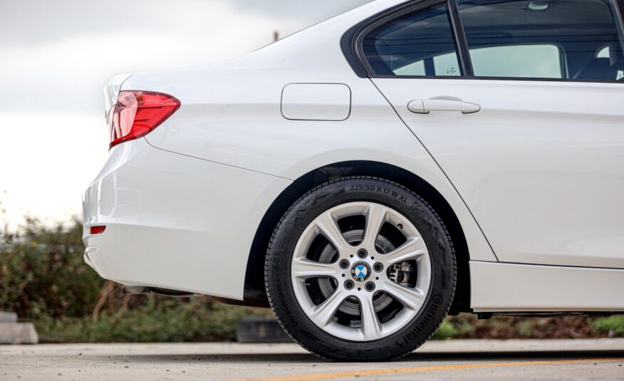 Bmw F30 320i Sport PF-รถบ้านมือสอง