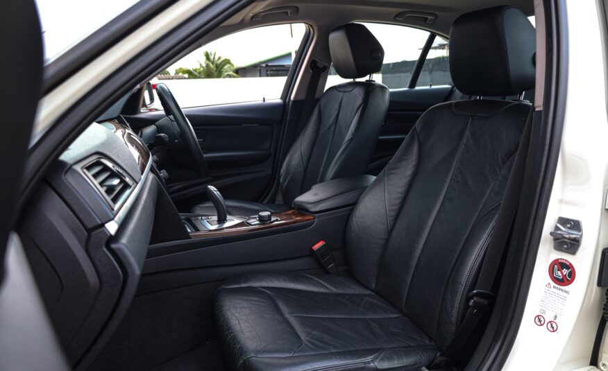 Bmw F30 320i Sport PF-รถบ้านมือสอง