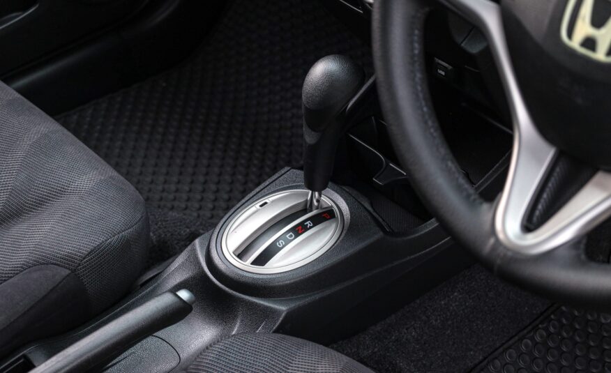 Honda Jazz Ge Sv AT PF-รถบ้านมือสอง