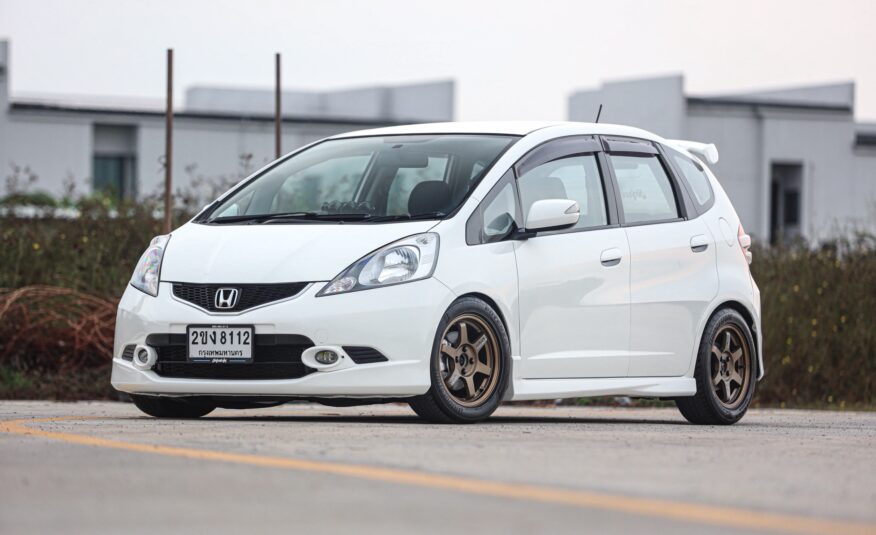 Honda Jazz Ge Sv AT PF-รถบ้านมือสอง
