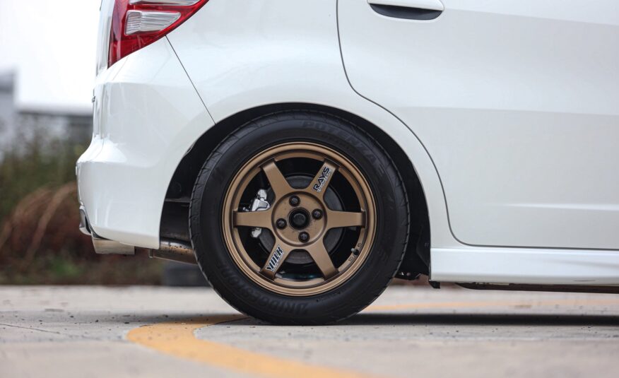 Honda Jazz Ge Sv AT PF-รถบ้านมือสอง