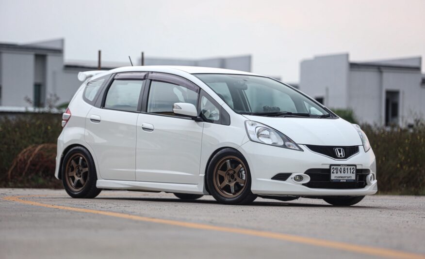 Honda Jazz Ge Sv AT PF-รถบ้านมือสอง