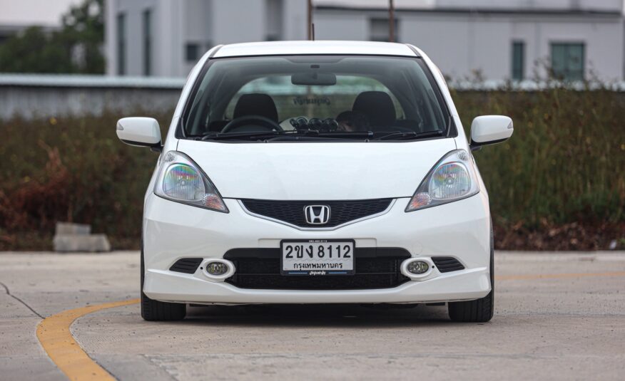 Honda Jazz Ge Sv AT PF-รถบ้านมือสอง