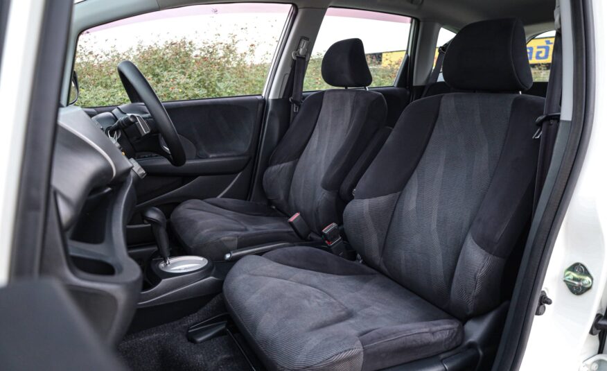 Honda Jazz Ge Sv AT PF-รถบ้านมือสอง