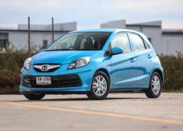 Honda Brio V AT PF-รถบ้านมือสอง