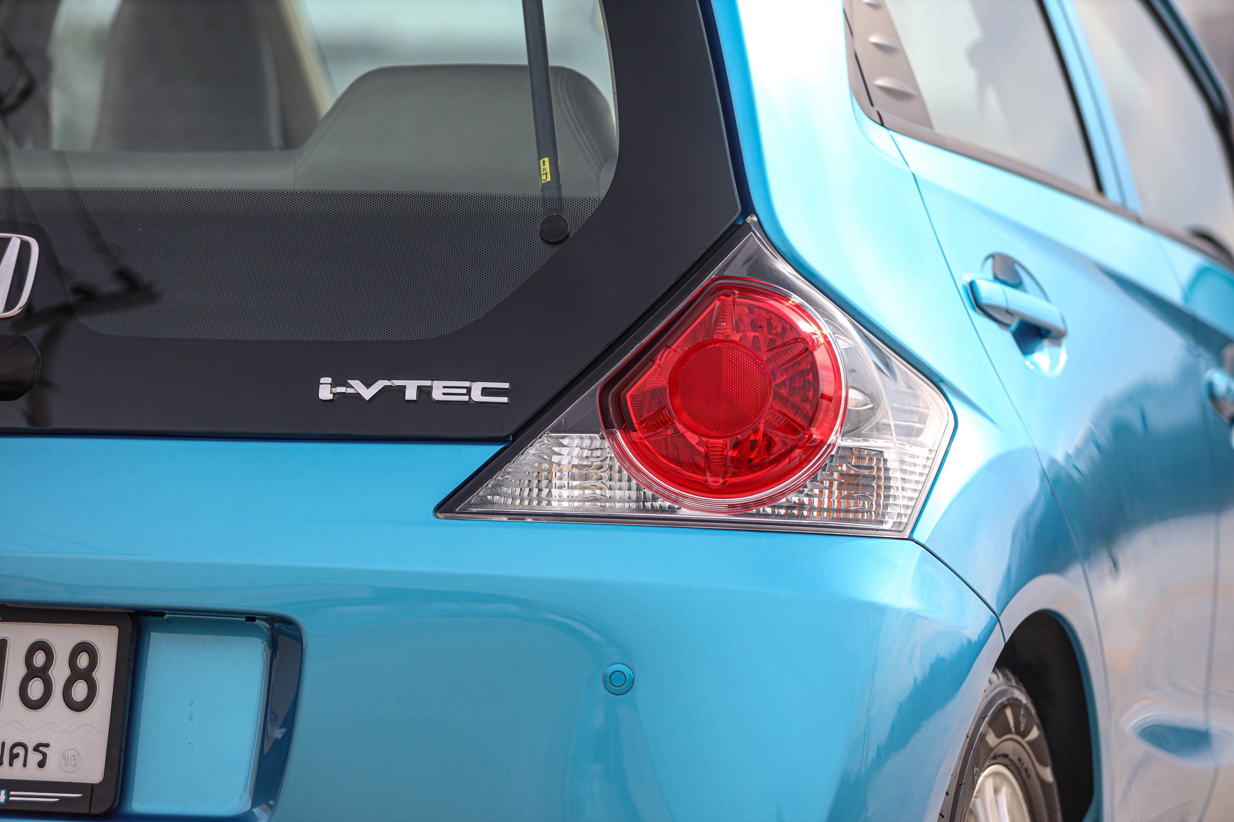 Honda Brio V AT PF-รถบ้านมือสอง