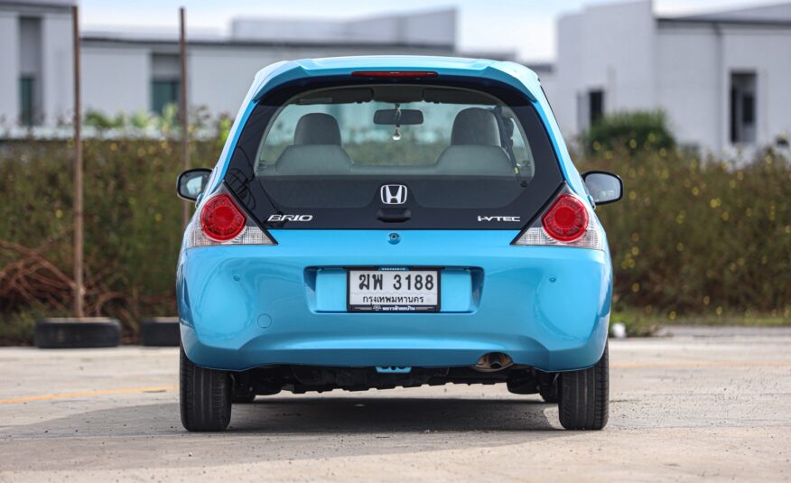 Honda Brio V AT PF-รถบ้านมือสอง