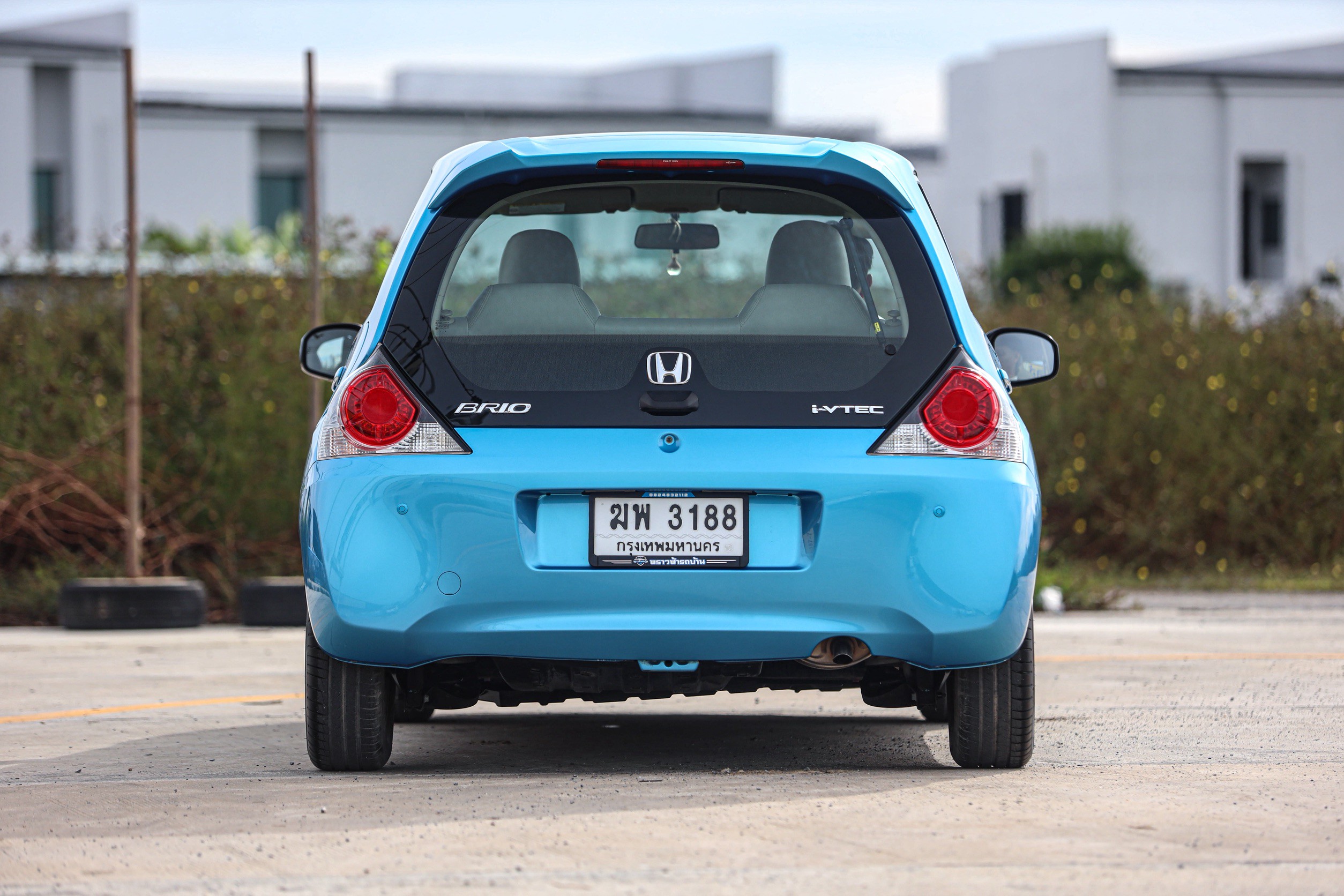 Honda Brio V AT PF-รถบ้านมือสอง