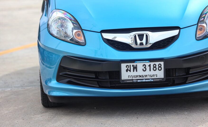 Honda Brio V AT PF-รถบ้านมือสอง