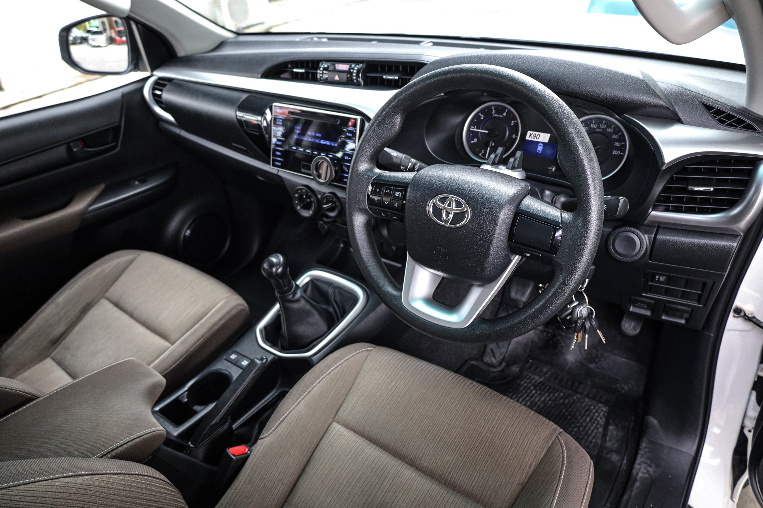 Toyota Hilux Revo 2.4 E MT PF-รถบ้านมือสอง