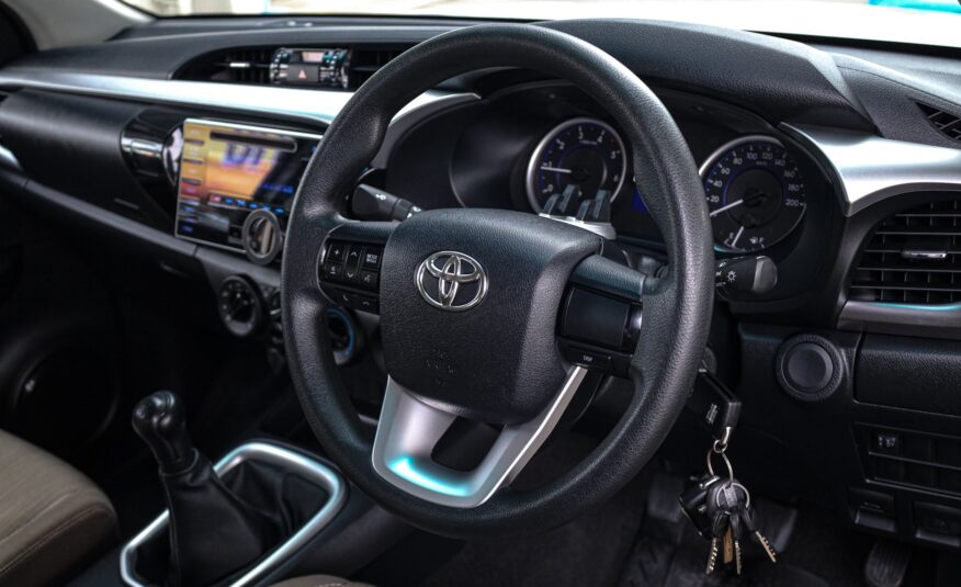 Toyota Hilux Revo 2.4 E MT PF-รถบ้านมือสอง