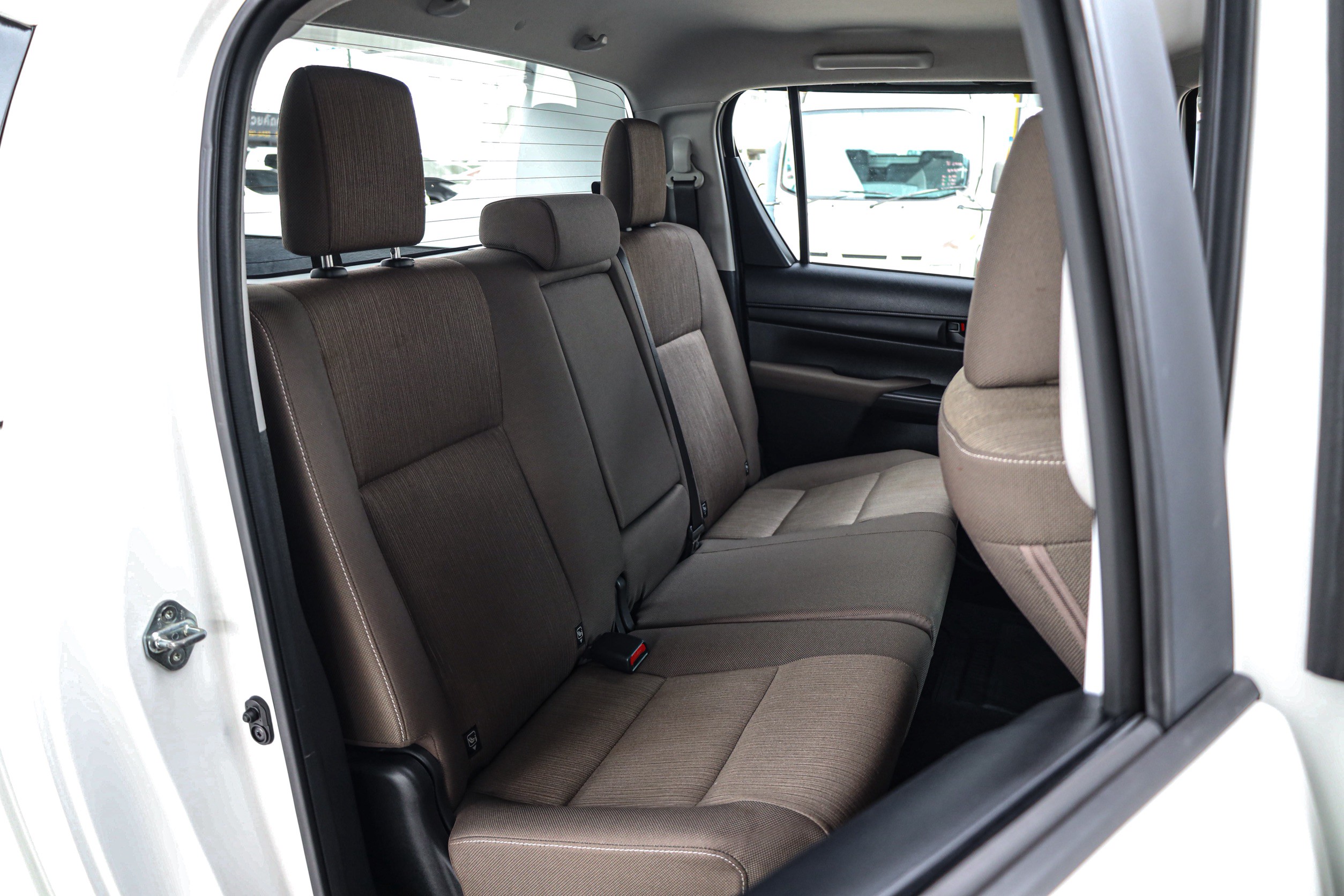 Toyota Hilux Revo 2.4 E MT PF-รถบ้านมือสอง