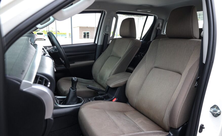 Toyota Hilux Revo 2.4 E MT PF-รถบ้านมือสอง