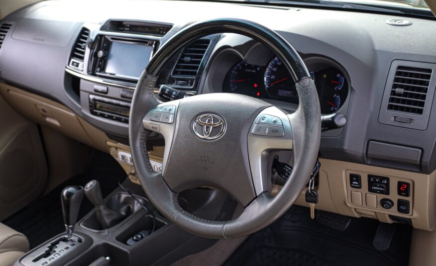 Toyota Fortuner 3.0 V AT 4WD PF-รถบ้านมือสอง