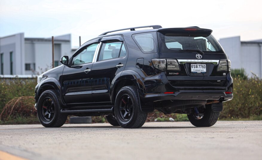 Toyota Fortuner 3.0 V AT 4WD PF-รถบ้านมือสอง